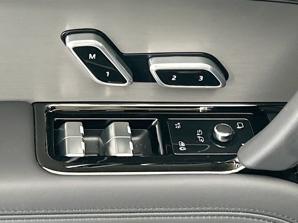 New 2026 Land Rover Range Rover Sport Dynamic SE AWD/4WD image 22