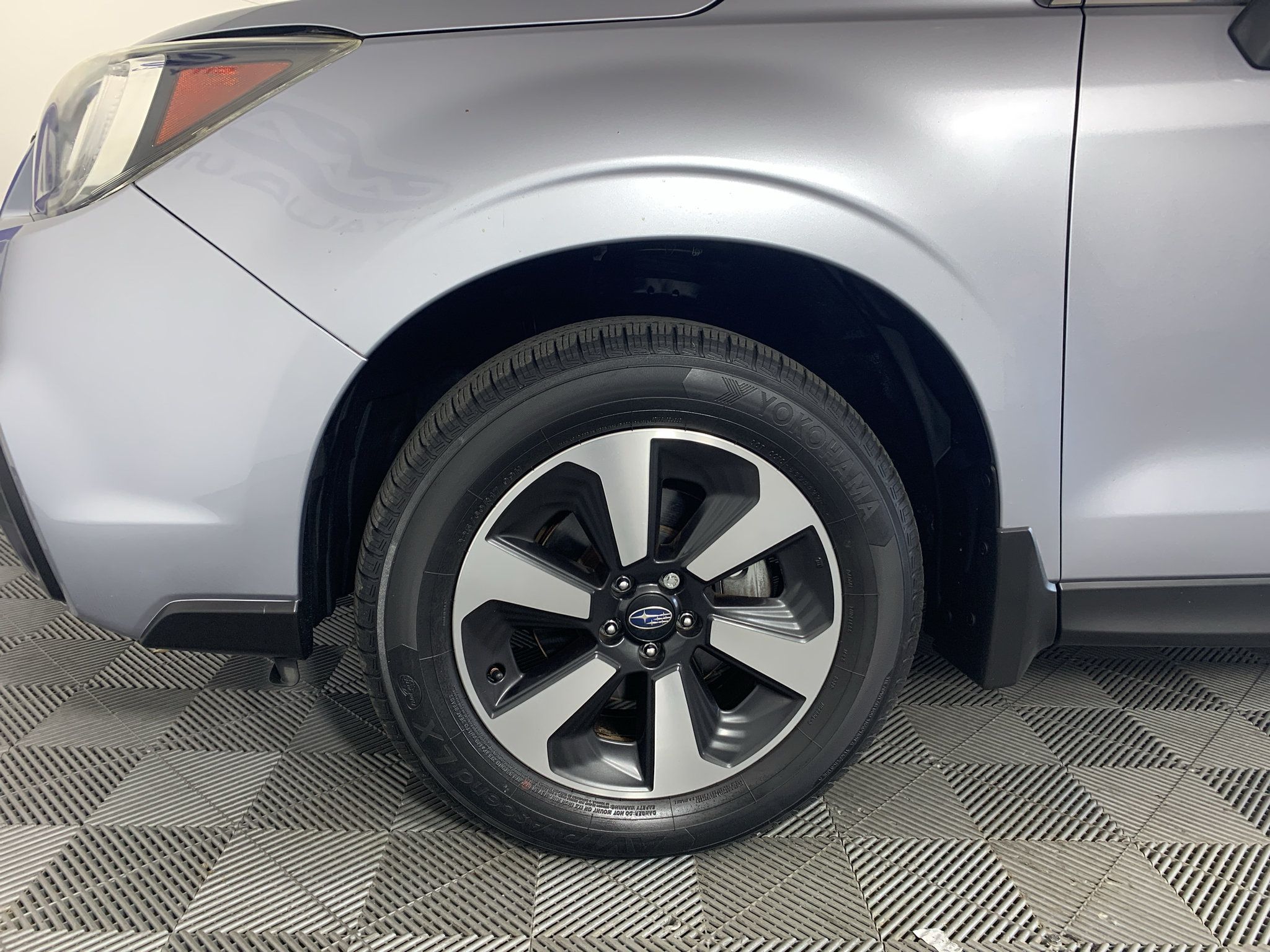 Used 2017 Subaru Forester 2.5i Limited AWD/4WD image 11