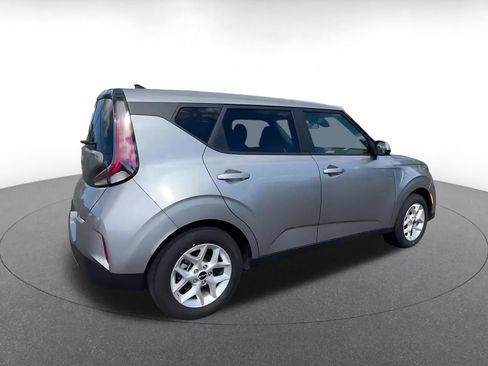 Used 2025 Kia Soul LX w/ LX Technology Package FWD image 15