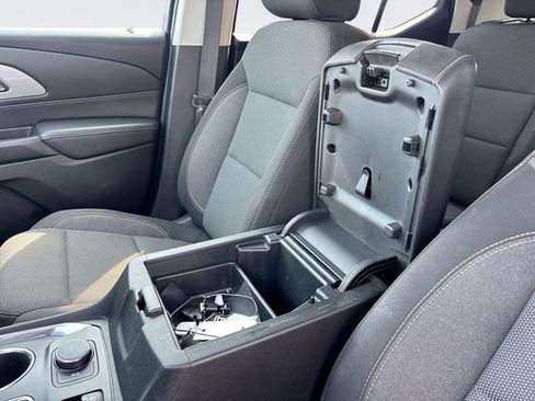 Used 2020 Chevrolet Traverse LS FWD image 20