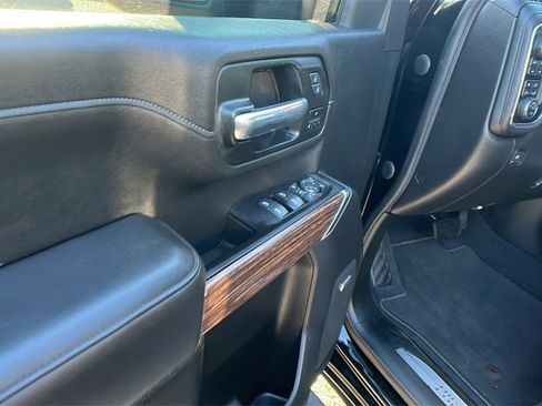 Certified 2020 Chevrolet Silverado 2500 High Country w/ Z71 Off-Road Package image 11