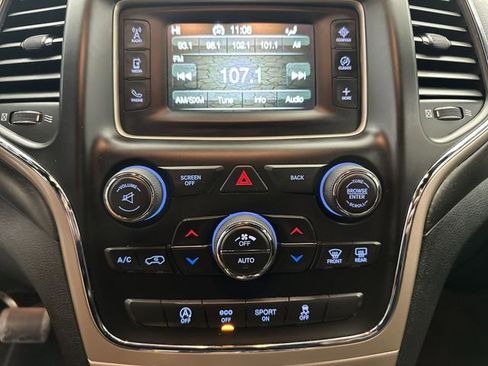 Used 2016 Jeep Grand Cherokee Laredo w/ Quick Order Package 23E image 20