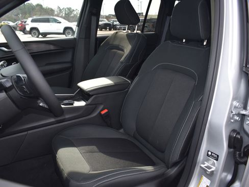 New 2026 Jeep Grand Cherokee Laredo X RWD image 25