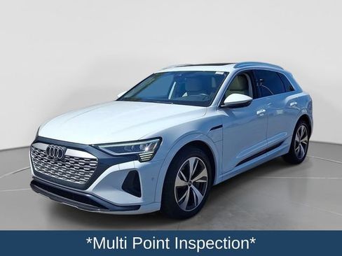 Used 2024 Audi Q8 e-tron Premium Plus w/ Premium Plus Package AWD/4WD image 4