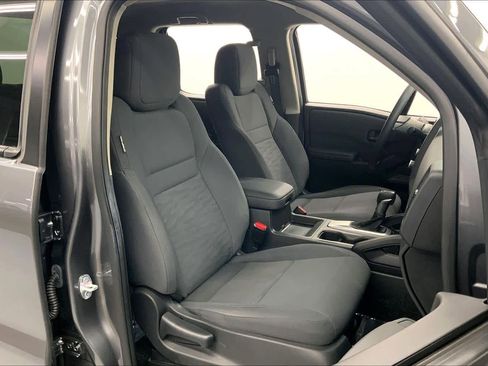 Used 2024 Nissan Frontier S image 11