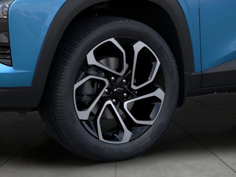 New 2026 Chevrolet Trax RS w/ Sunroof Package FWD image 9