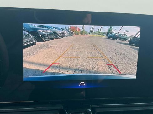 Used 2025 Chevrolet TrailBlazer LT image 27