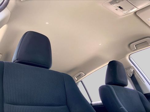 Used 2016 Toyota RAV4 LE FWD image 14