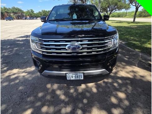 Used 2018 Ford Expedition Max XLT w/ Equipment Group 202A RWD image 3