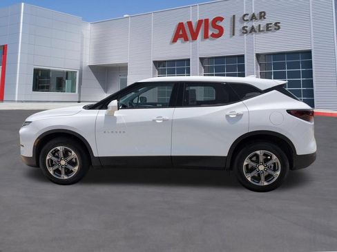 Used 2025 Chevrolet Blazer LT FWD image 10