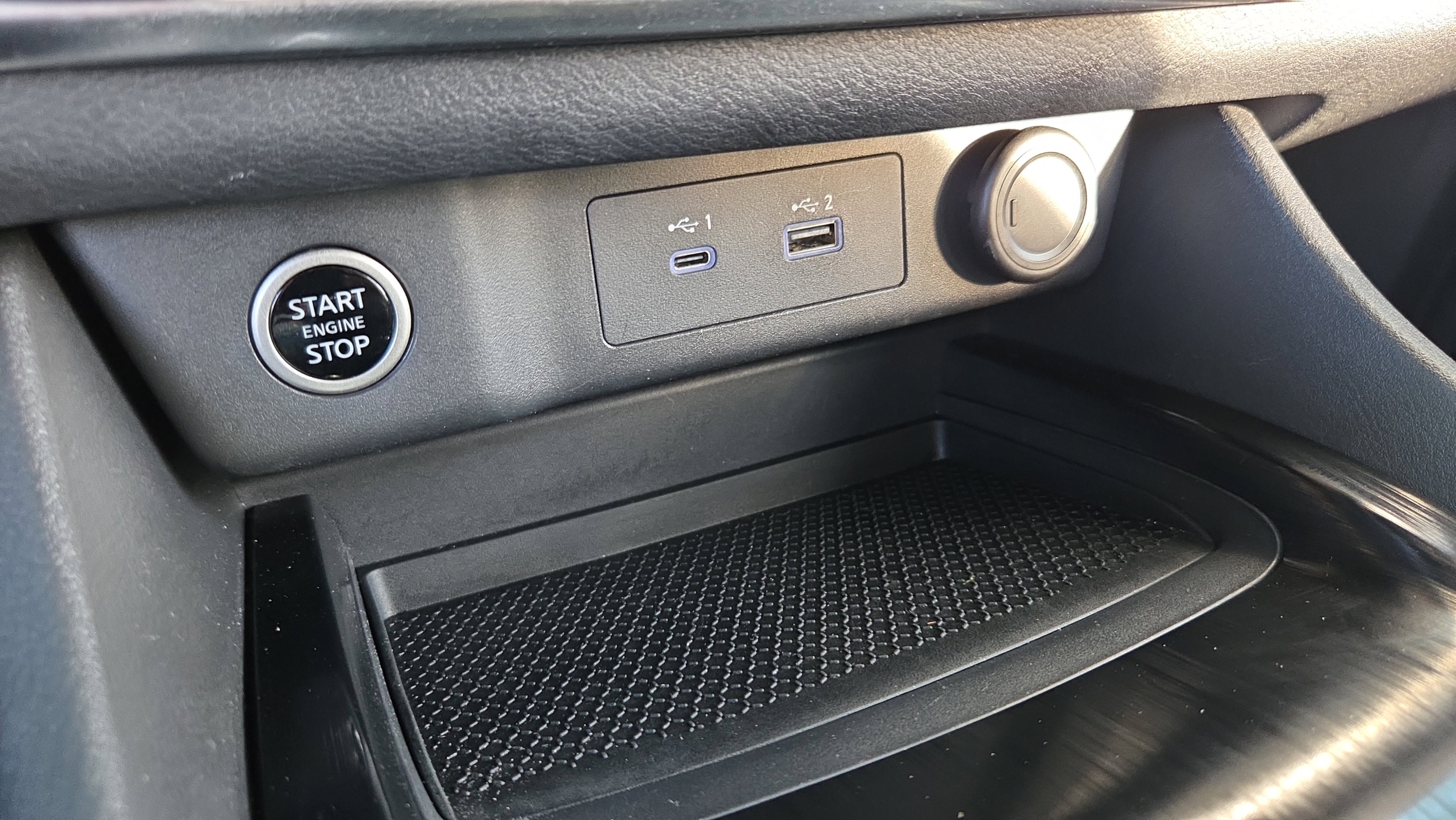 Used 2022 Nissan Rogue SV FWD image 22