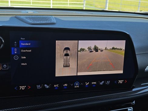 New 2026 Chevrolet Traverse High Country FWD image 19