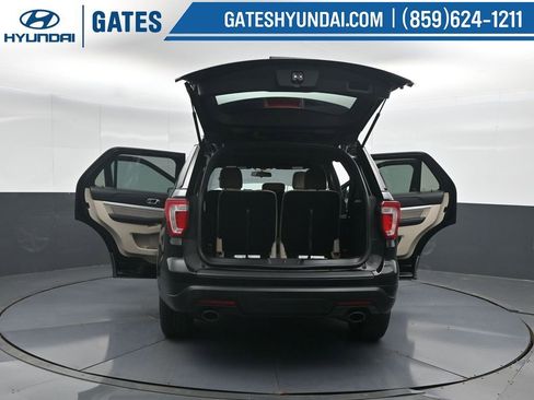 Used 2018 Ford Explorer 4WD w/ Class II Trailer Tow Package image 51