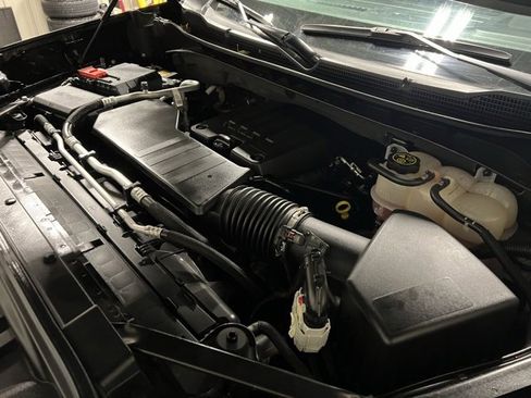 Used 2024 Chevrolet Silverado 1500 LT Trail Boss w/ Protection Package image 40