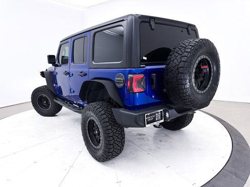 Used 2019 Jeep Wrangler Unlimited Sport S image 2