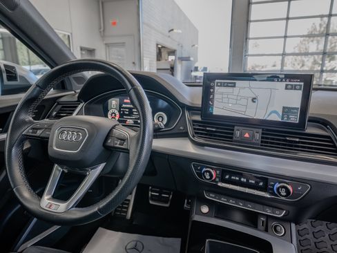 Used 2021 Audi SQ5 Prestige w/ Prestige Package AWD/4WD image 19