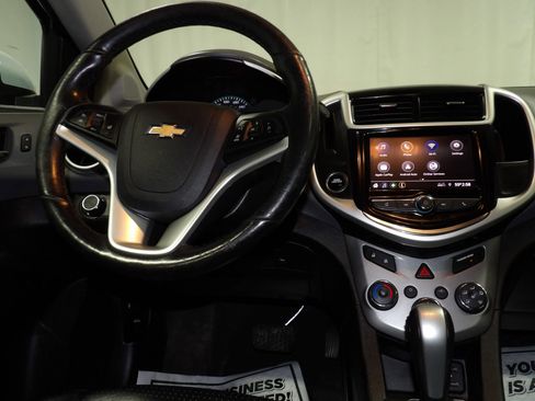 Used 2020 Chevrolet Sonic Premier image 11