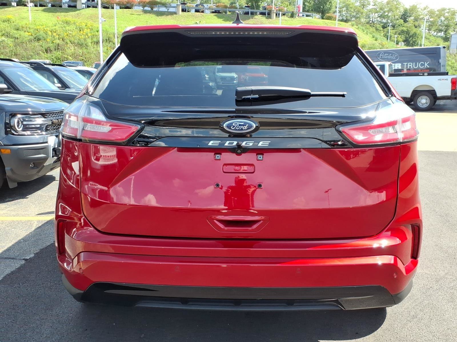 Certified 2023 Ford Edge ST-Line AWD/4WD image 5