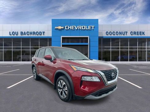 Used 2022 Nissan Rogue SV image 1