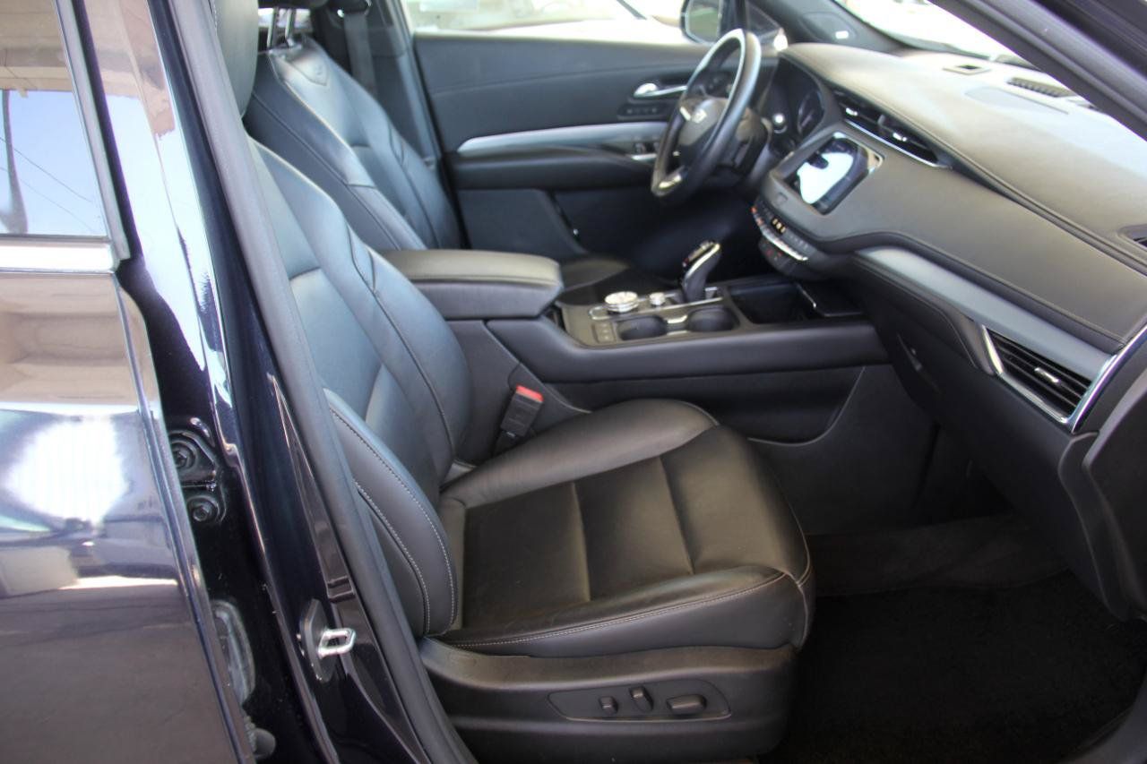 Used 2022 Cadillac XT4 Premium Luxury w/ Driver Awareness Package FWD image 25