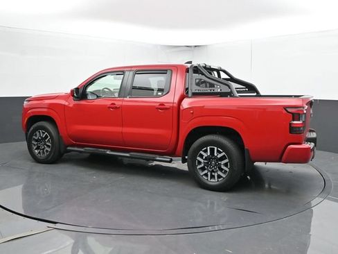 Used 2022 Nissan Frontier SV AWD/4WD image 9