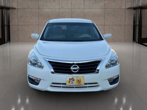 Used 2014 Nissan Altima 2.5 SV image 3