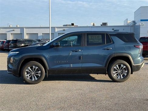 New 2026 Chevrolet Equinox LT image 2