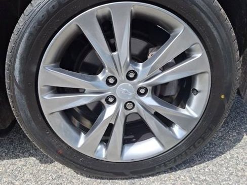 Used 2019 Chevrolet Trax LT w/ Driver Confidence Package AWD/4WD image 23