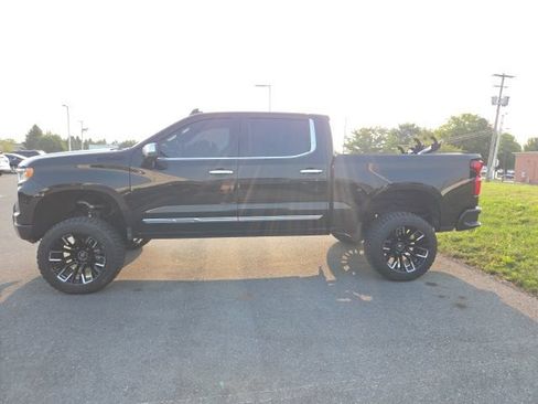 Used 2023 Chevrolet Silverado 1500 High Country w/ LPO, Dark Essentials Package AWD/4WD image 12