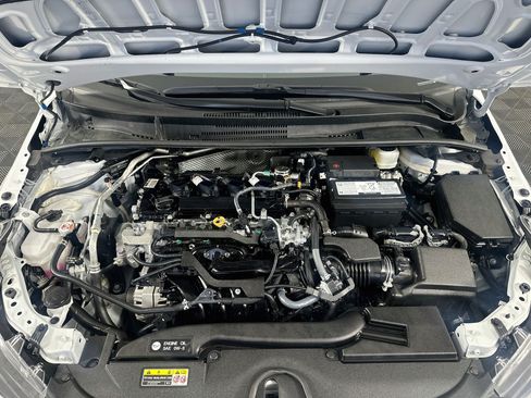 Used 2025 Toyota Corolla LE FWD image 33