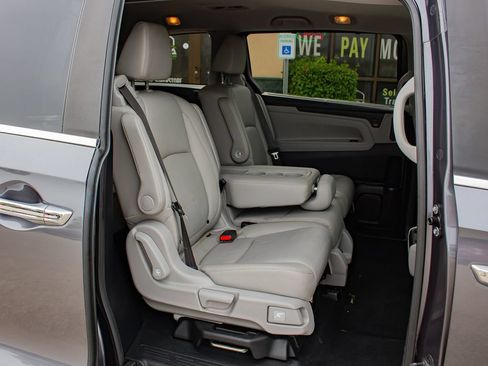 Used 2019 Honda Odyssey EX-L image 19