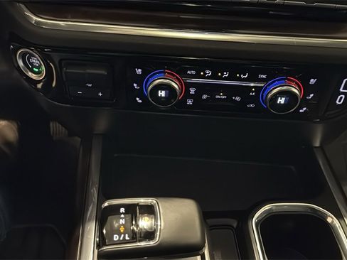 Certified 2025 GMC Sierra 1500 SLT w/ SLT Premium Plus Package image 28