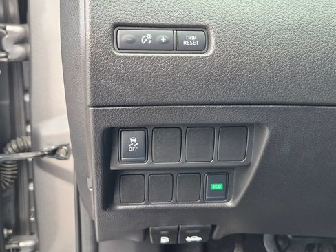 Used 2017 Nissan Rogue Sport SV FWD image 15
