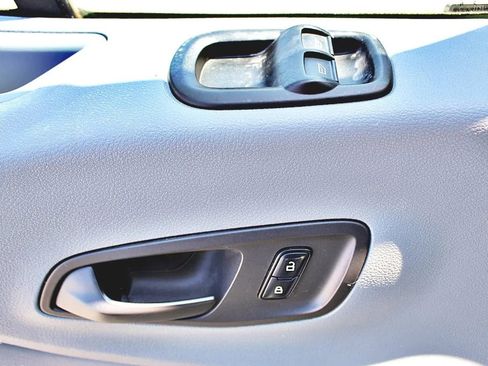 Used 2017 Ford Transit 350 XLT image 11