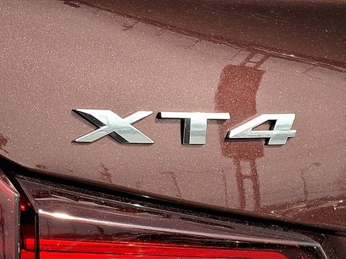 Used 2023 Cadillac XT4 Luxury w/ Cold Weather Package image 30