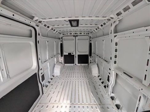 Used 2025 RAM ProMaster 2500 w/ Convenience Group FWD image 21