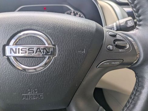 Used 2022 Nissan Murano Platinum FWD image 17