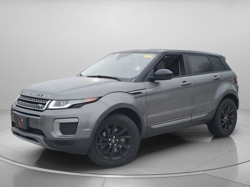 Used 2017 Land Rover Range Rover Evoque SE image 2