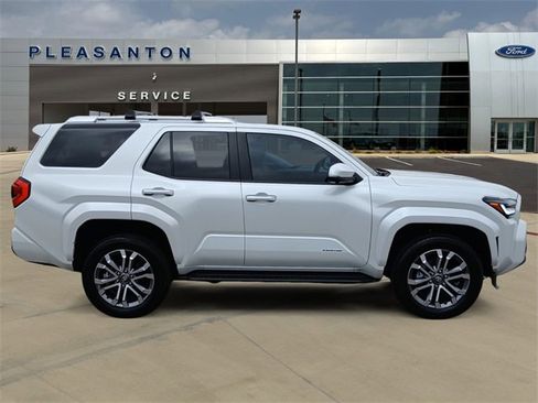 Used 2026 Toyota 4Runner Limited image 6