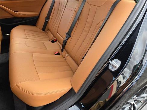 Used 2023 BMW 530i w/ Convenience Package image 19