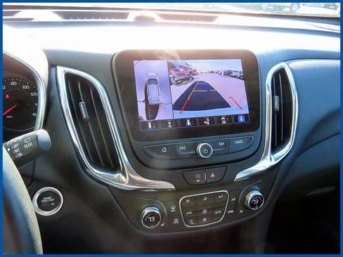 Used 2024 Chevrolet Equinox LT image 16