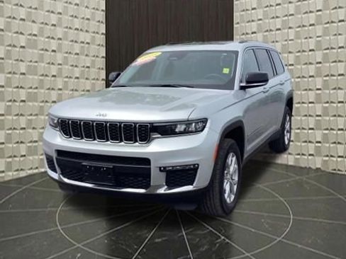 Used 2023 Jeep Grand Cherokee L Limited AWD/4WD image 11