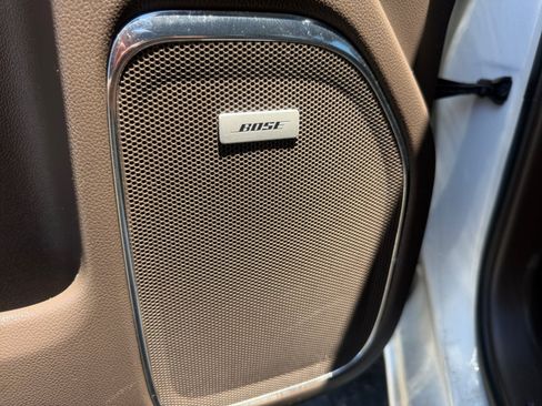 Used 2018 GMC Sierra 1500 SLT AWD/4WD image 24