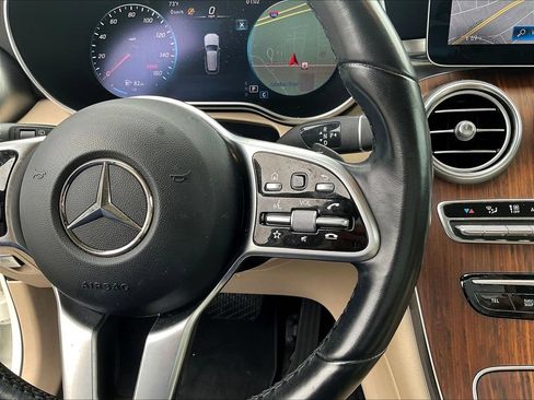 Used 2022 Mercedes-Benz GLC 300 4MATIC w/ Multimedia Package Lite image 13