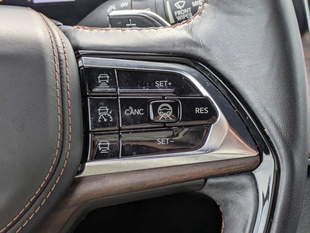 Certified 2025 Jeep Grand Cherokee Summit w/ Obsidian Package AWD/4WD image 28