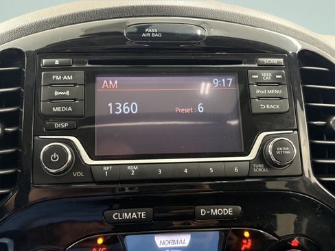 Used 2017 Nissan Juke SV FWD image 15