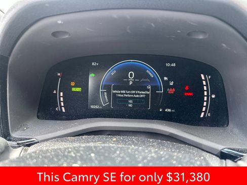 Used 2025 Toyota Camry SE FWD image 5