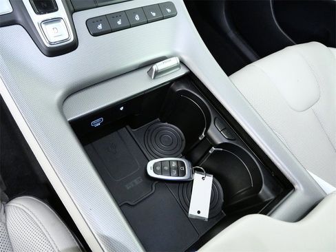 Used 2024 Hyundai Palisade Limited image 21