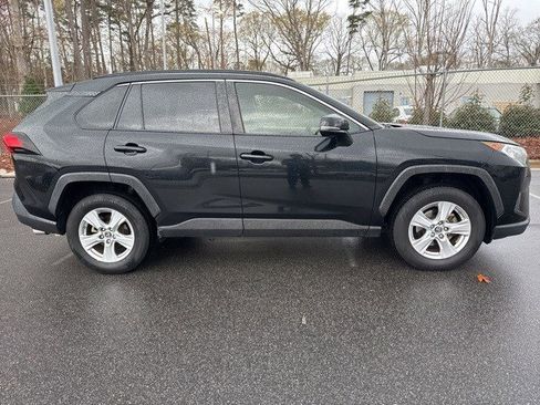 Used 2019 Toyota RAV4 XLE w/ Convenience Package image 11