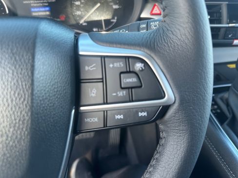 New 2026 Toyota Sienna XLE image 19